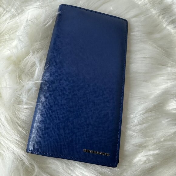 Authentic Burberry London Check Leather Continental Wallet - Picture 15 of 15